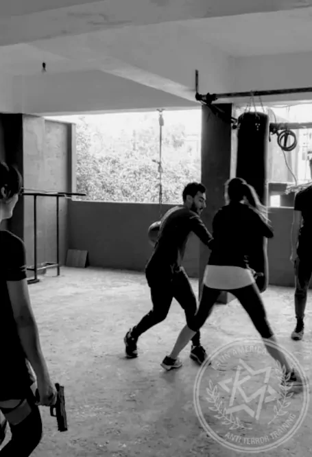 curso completo de krav maga para hombres y mujeres